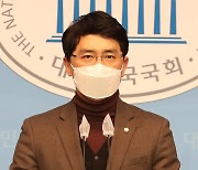 '성폭행 의혹' 김병욱 의원 "결백 입증하고 당 돌아갈 것"