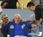 박찬호 키운 라소다 전 다저스 감독, 94세의 나이로 별세