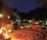 겨울 캠핑 인기에 필수품 'S.H.E'가 뜬다..위생·난방 용품 인기