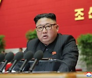 김정은, 바이든 향해 "새 핵잠수함 설계 끝..ICBM 명중률 높일것"