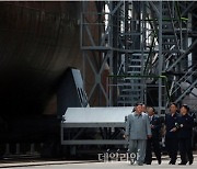 김정은, 핵잠수함 도입 공식화.."최종심사단계"