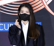 [포토] 아이유 '윙크도 가능해'