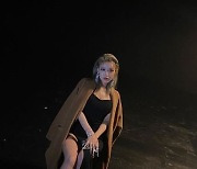 유빈 "숙녀가 흑화함" 올블랙 드레스로 극강 매혹美 [SNS★컷]