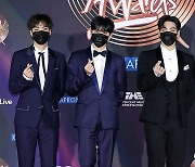 '골든 초이스' 뉴이스트, '러브에게~' [사진]