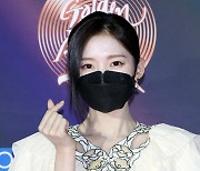 [TD포토] 오마이걸 아린 '마스크가 헐렁' (골든디스크어워즈)