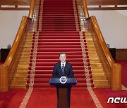 문대통령, 11일 신년사 발표..MB·朴 특사 관련 언급 없을 듯(종합)