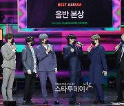 [포토] 방탄소년단, 음반 대상 수상