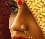 PAKISTAN TRADITIONS MASS WEDDING