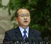북한 김정은 '총비서'로 추대하는 리일환 당 비서