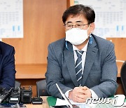 언론사 조사에 끼워넣기?..제주 제2공항 여론조사 '표류'