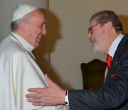 프란치스코 교황 주치의, 코로나19 합병증으로 사망