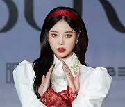 아이들 수진 '유혹의 레드' [MK포토]