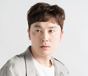 서현우, 이해영 감독 신작 '유령' 출연 "일본어와 암호 해독법 공부중"(공식)