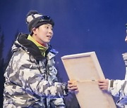 피오 출연 연극 '올모스트 메인' 꾸준한 호평 이유