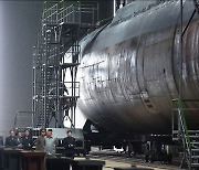 北 '핵잠카드'로 바이든 압박.. 잠수함용 원자로 기술이 열쇠 [뉴스분석]