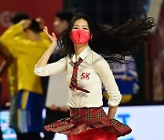 박기량 '치마 날리며 열띤 응원' [포토]