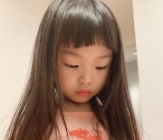 문희준♥소율 딸 희율, 폭풍 성장 근황 "머리카락도 쭈욱 키도 쭈욱" [★해시태그]
