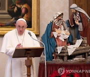 삼종기도 주례하는 프란치스코 교황