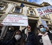 ITALY CORONAVIRUS EDUCATION PROTEST