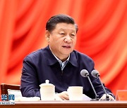 시진핑의 자신감 "초대형 시장 만들라..지금 시대와 형세는 중국 편"