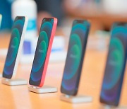 美제약사 바이오젠, 애플과 '디지털 바이오마커' 연구.. "아이폰으로 초기 치매 감지"