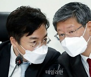 <포토> 민주당 검찰개혁특위 4차회의 참석한 이용구 법무부 차관