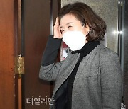 <포토> 김종인 비대위원장실 찾은 나경원
