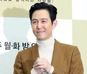 이정재 측 "'날아라 개천용' 특별출연, 오늘 촬영 진행 중"[공식]