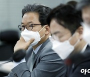 [포토]심재철 법무부 검찰국장, 민주당 검찰개혁특위 참석