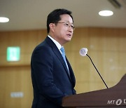 강병원 "유승민의 '큰정치' 실종..안철수·전광훈과 분간 안돼"