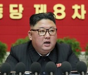 김여정도 뒤로 물린 김정은..1인 권력 강화 '北에 2인자는 없다'
