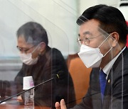 민주당 "검찰, '셀프개혁' 한계..39차례 권고안 제대로 수용 안해"