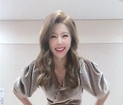 '주영훈♥' 이윤미, 허리 한손에 잡히겠네 "집순이로 떡볶이만 먹다가" [전문]