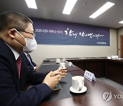 한국교회총연합 방문한 서정협 권한대행