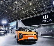[PRNewswire] HiPhi X Super SUV Dazzles EV Enthusiasts at Hainan New Energy
