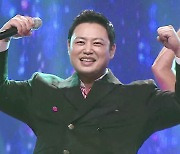 '연예인의 트레이너' 몸짱스타 양치승, '트롯파이터'에서 숨겨진 끼 폭발!