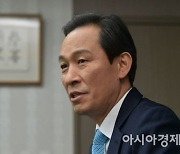 우상호, '독해지겠다'는 나경원에 "서울시 마비될까 걱정"