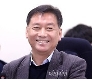 [송오미의 여의도잼] 서울·부산시장 보선 앞두고 몸값 치솟는 이광재..왜?