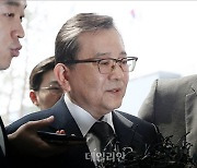 현직 부장검사 "관행 같은 소리하네"..김학의 불법출금 맹비난