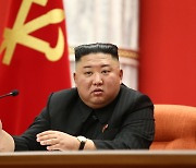 [속보] 김정은 "핵전쟁억제력 강화해 최강 군사력 키워야"
