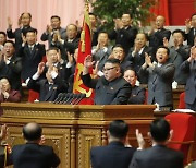 김정은, 결론은 "핵전쟁 억제력"..핵 무력 증강 고수