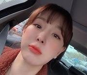 이지혜, 3시간 잤는데 이 피부 실화? 청순 매력 넘치는 동안미모 [SNS★컷]