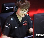 '실험은 성공' T1, 새로운 선발 라인업으로 한화생명 제압(종합) [LCK]