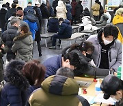 탈출구 보이지 않는 취업 한파