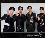 NCT '가온차트 2관왕 했어요'[★포토]