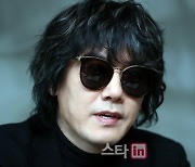 [단독] 김장훈, 가짜 팬클럽 등장에 곤혹.."SNS 활동 중단"