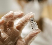 화이자 백신 효능은 19%? 중국 의료진들 와글와글