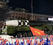 북한, 당 대회 기념 '심야 열병식' 진행하는 듯