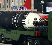 [속보] 북한, 14일 당대회 열병식 개최한 듯..현재 진행 중