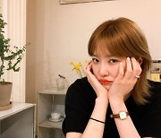 김새롬, 새 네일아트에 유머 감각 "내 손톱 자일리톨 10개"[SNS★컷]